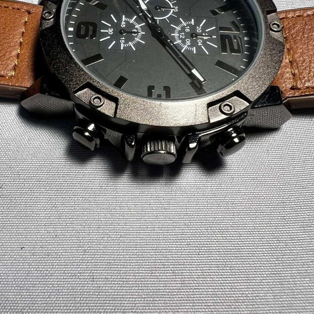 Men's Folio‎ Gunmetal Tone Round Analog Wrist Watch